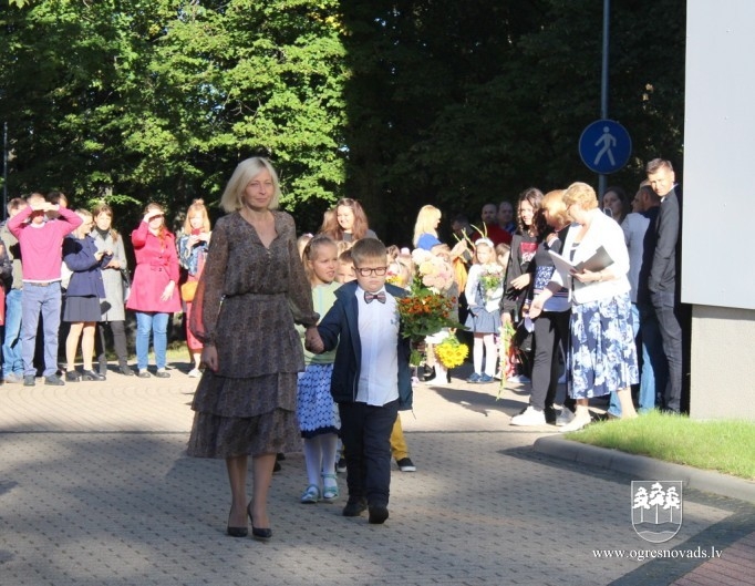 Zinību diena Ogres skolās
