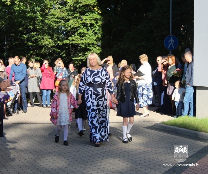 Zinību diena Ogres skolās