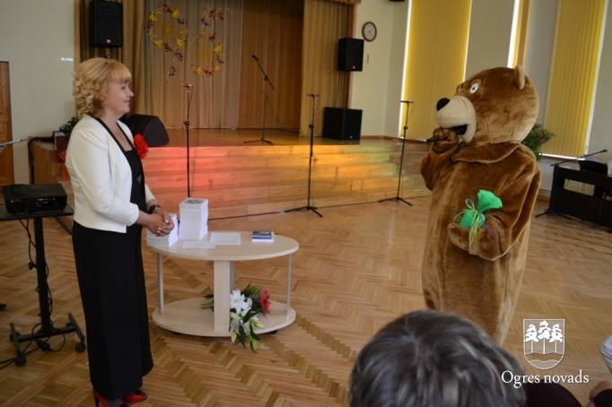 Ogres 1. vidusskola atzīmē 95 gadu jubileju