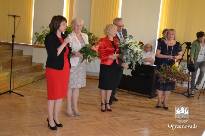 Ogres 1. vidusskola atzīmē 95 gadu jubileju