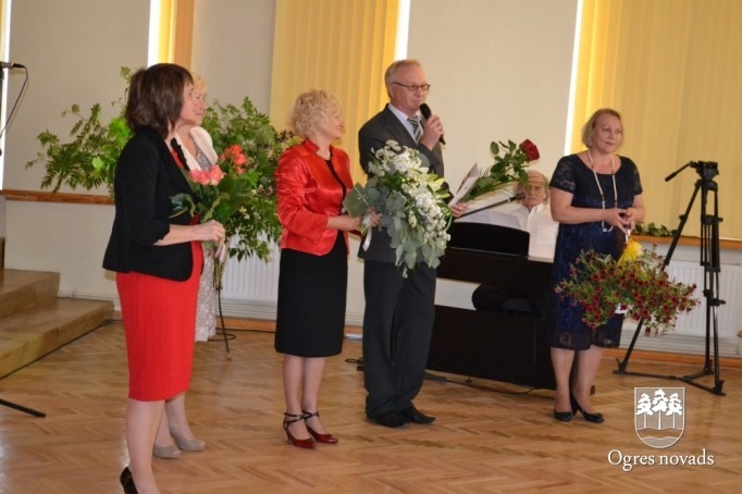 Ogres 1. vidusskola atzīmē 95 gadu jubileju
