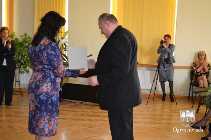Ogres 1. vidusskola atzīmē 95 gadu jubileju