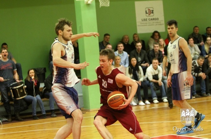 Ogres basketbolistiem izšķirošā cīņa par iekļūšanu finālā