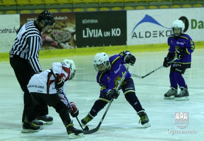 "Ogre Juniors" uzņems grupas līderus