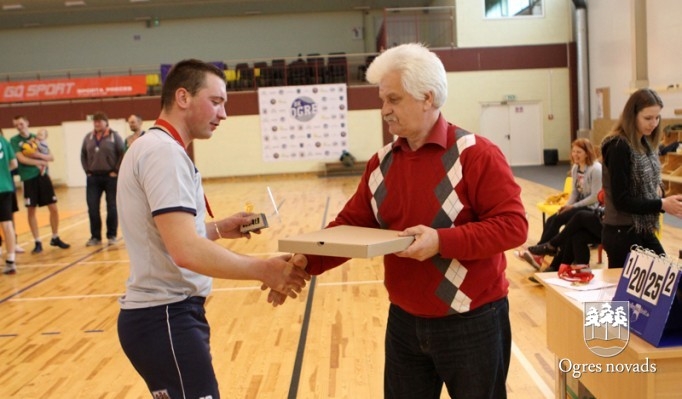 Ar "Ogres" uzvaru finišējis novada čempionāts volejbolā