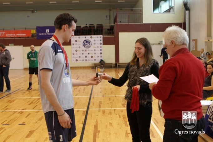 Ar "Ogres" uzvaru finišējis novada čempionāts volejbolā