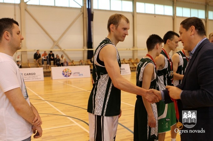 Finišējis Ogres novada čempionāts basketbolā