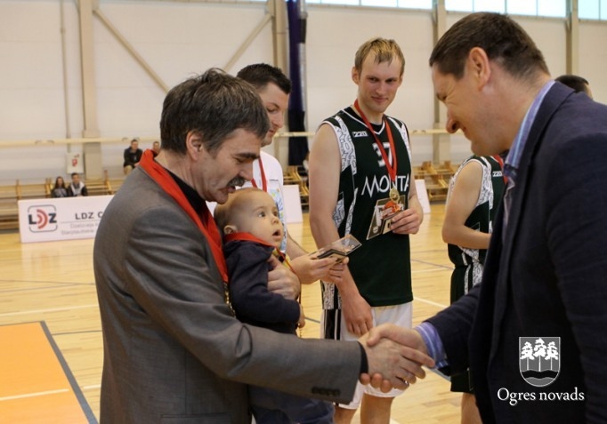 Finišējis Ogres novada čempionāts basketbolā