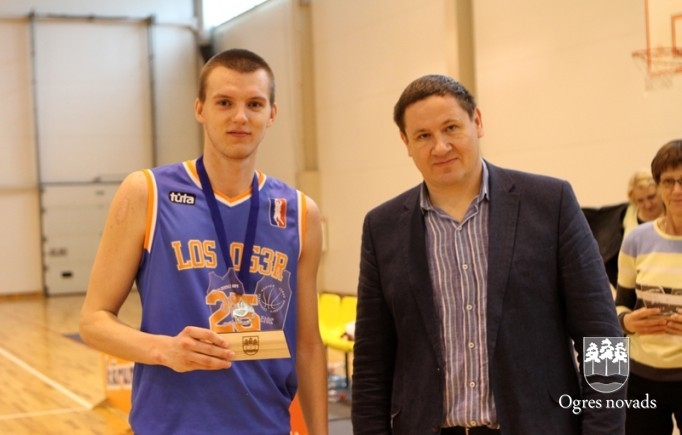 Finišējis Ogres novada čempionāts basketbolā