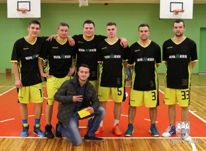 "LOS OG3R" izcīna Ogres novada kausu basketbolā