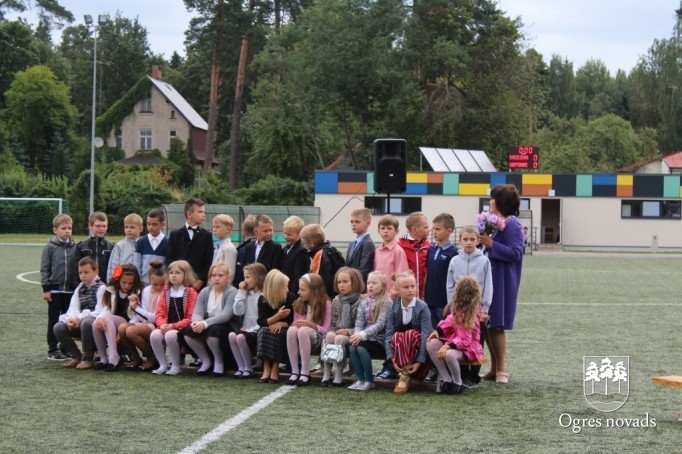 Novada lielākajās skolās mācības sākušās