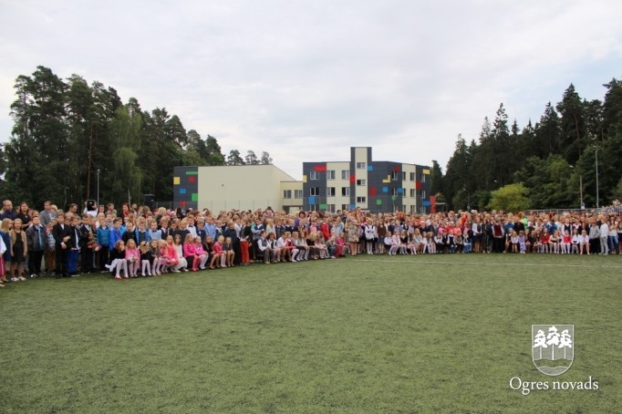 Novada lielākajās skolās mācības sākušās