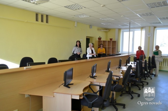 Skolu pieņemšana 2013