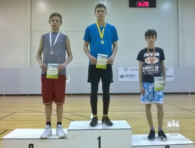 Ogrēniešiem un madlieniešiem medaļas sacensībās "Ogres ziema 2015"