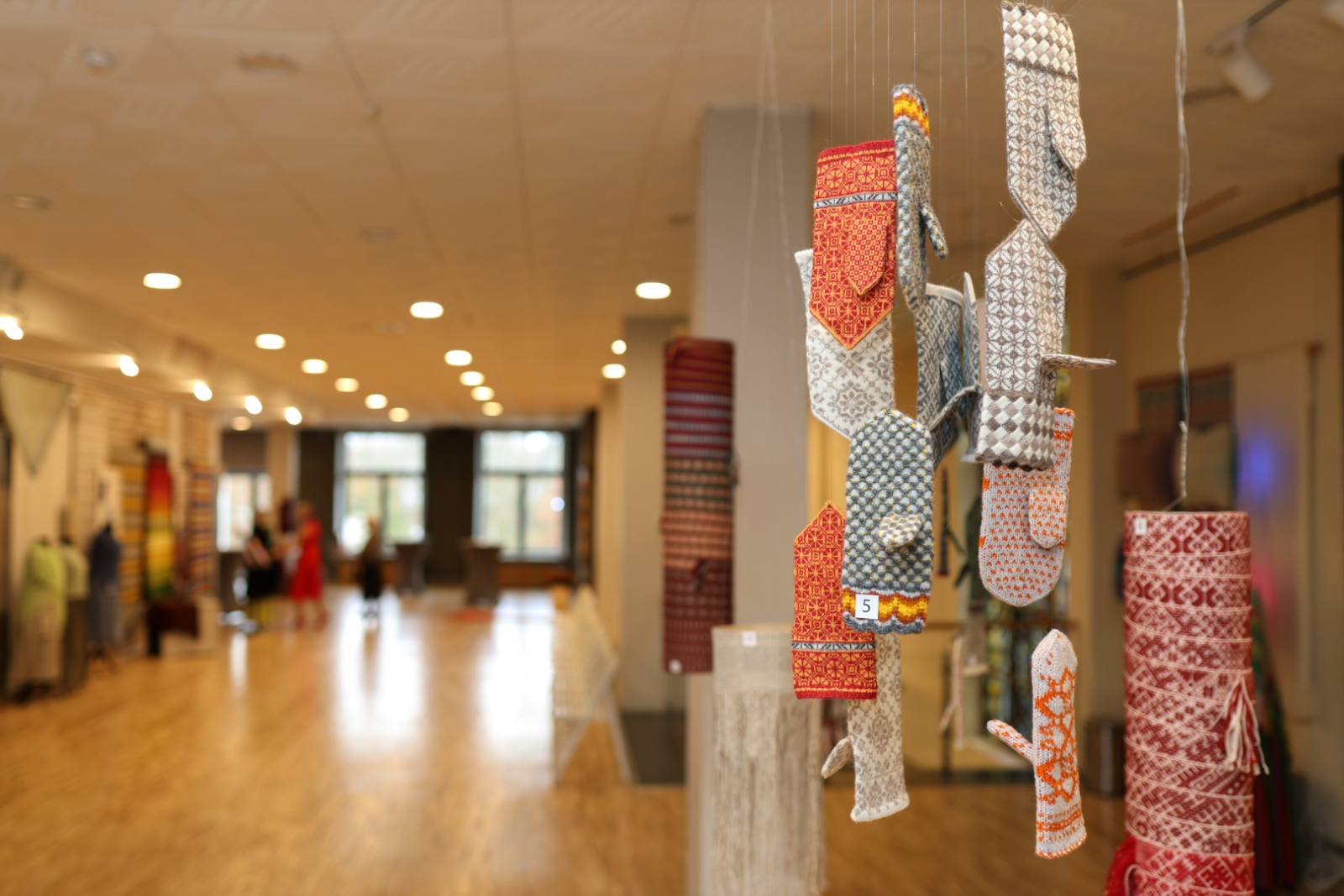 Tautas lietišķās mākslas studijas SAIVA jubilejas izstāde