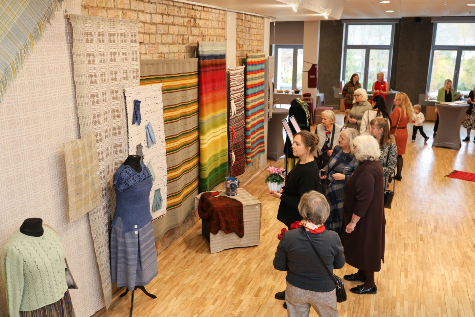 Tautas lietišķās mākslas studijas SAIVA jubilejas izstāde