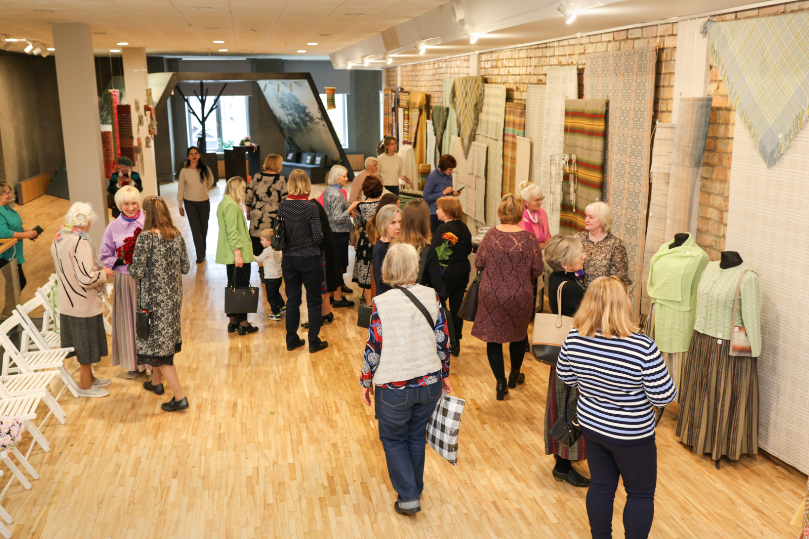 Tautas lietišķās mākslas studijas SAIVA jubilejas izstāde
