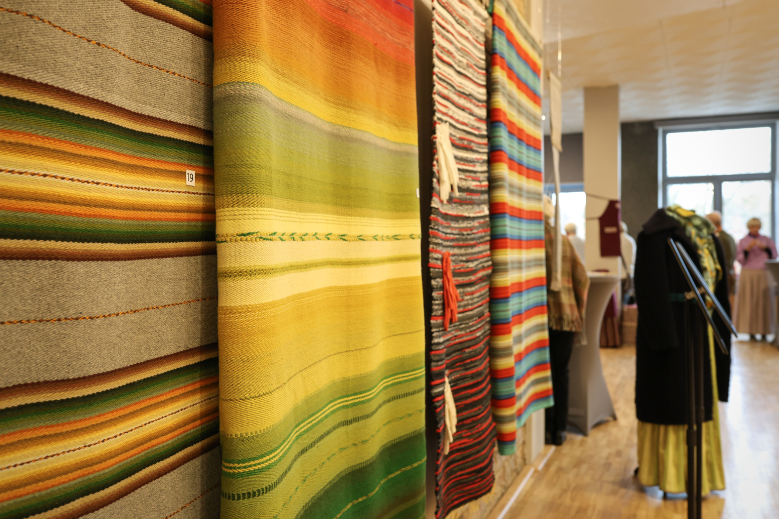 Tautas lietišķās mākslas studijas SAIVA jubilejas izstāde