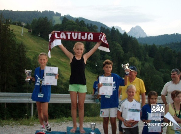 Šarlote Šķēle uzvar neoficiālajā pasaules čempionātā