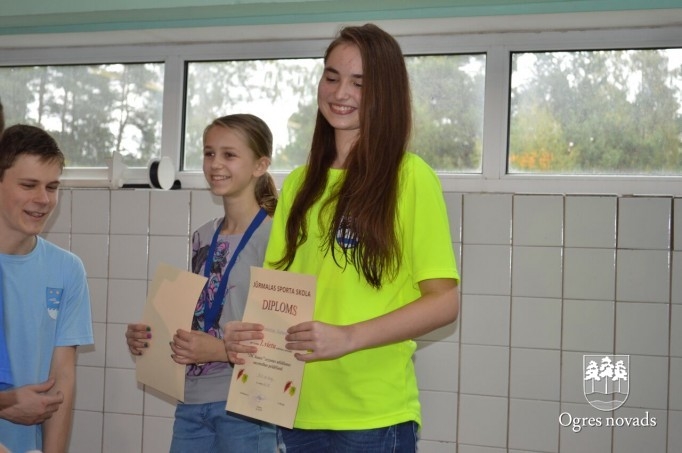 Ogrēniešiem 12 medaļas Jūrmalas peldēšanas čempionātā