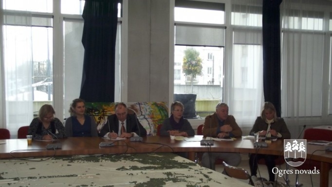 Ogres novada pašvaldības pārstāvji viesojas Žueletūrā, Francijā