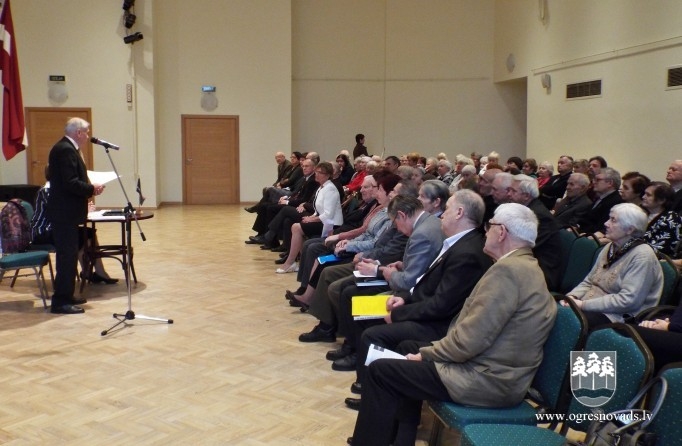 Politiski represētie tiekas ikgadējā konferencē