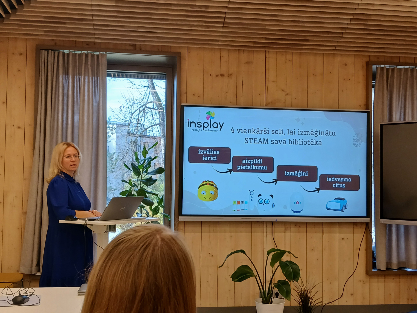 20.oktobrī Ogres Centrālajā bibliotēkā pulcējās Ogres novada skolu bibliotēku bibliotekāri, lai piedalītos profesionālās pilnveides seminārā.