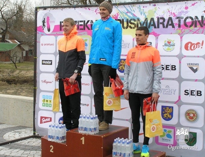 Mūsu gargabalnieki uzvar Rēzeknes pusmaratonā