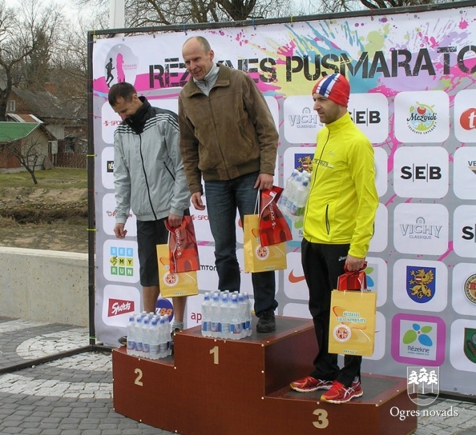 Mūsu gargabalnieki uzvar Rēzeknes pusmaratonā