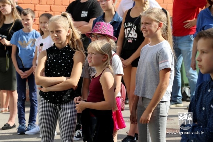 Ogres 1.vidusskolā atklāta RTU Bērnu un jauniešu universitāte