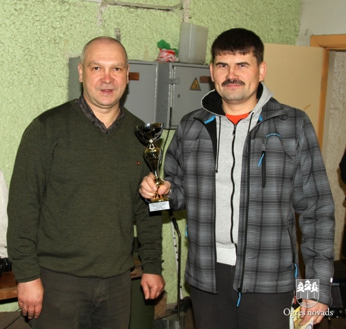 Agris Melnis trešo reizi uzvar ložu šaušanas sprintā