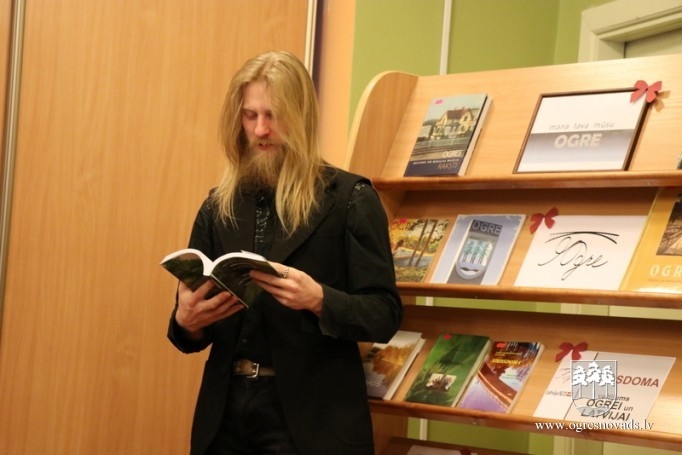 Dzejiska dāvana valstij un pilsētai