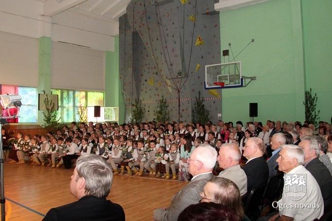 Skolai pilī - 95