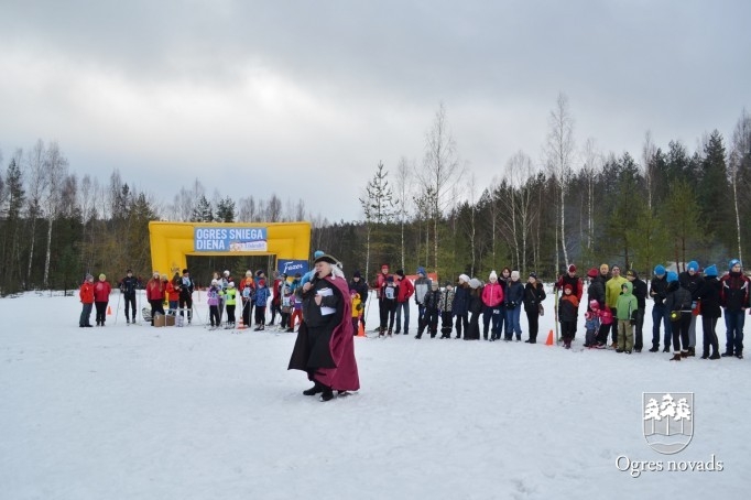 Ogres sniega diena