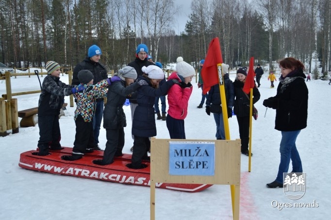Ogres sniega diena