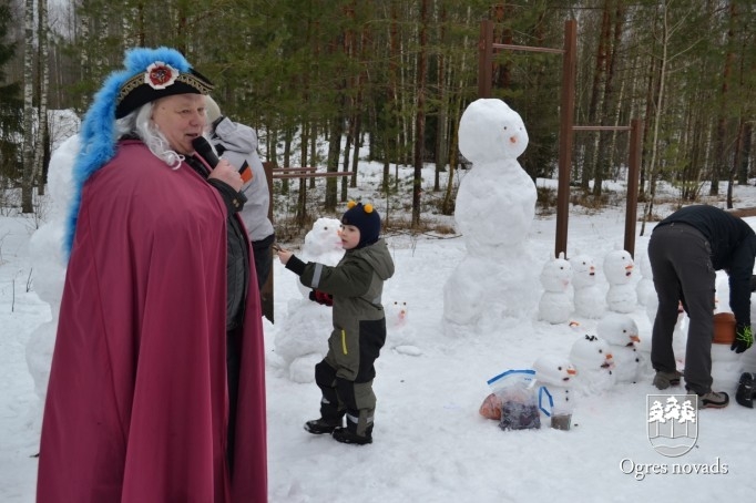 Ogres sniega diena