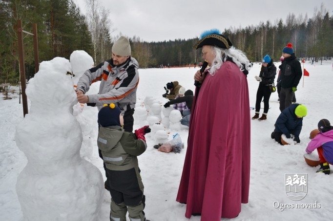 Ogres sniega diena