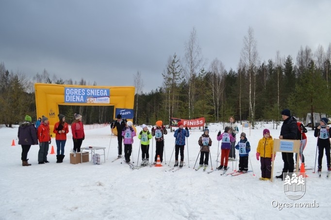 Ogres sniega diena