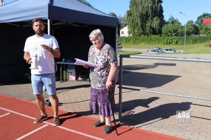 Aizritējusi Ogres invalīdu biedrības rīkotā sporta diena (17.08.2020.)