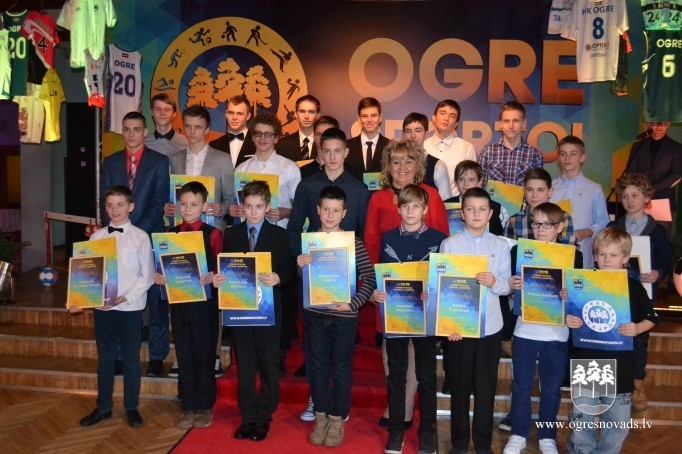 Par sasniegumiem 2015.gadā sumina Ogres novada sportistus