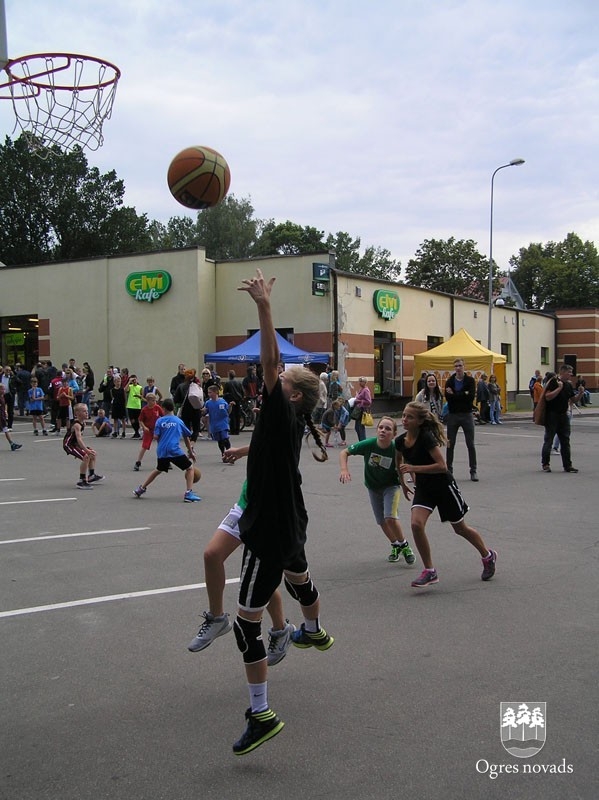 Ogres pilsētas svētkos neiztiek bez sportiskām aktivitātēm