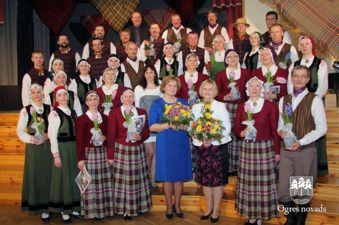 Deju kolektīvs „Sunta” atzīmē 35 gadu jubileju
