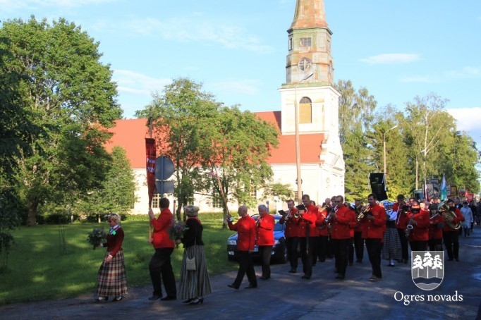 Ogres novada Dziesmu un deju svētki Suntažos