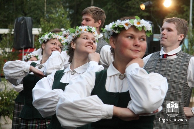 Ogres novada Dziesmu un deju svētki Suntažos