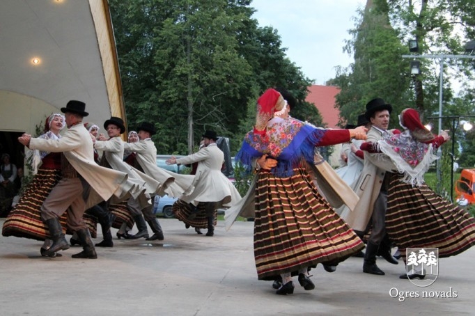 Ogres novada Dziesmu un deju svētki Suntažos