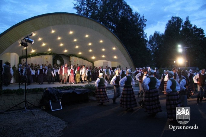 Ogres novada Dziesmu un deju svētki Suntažos
