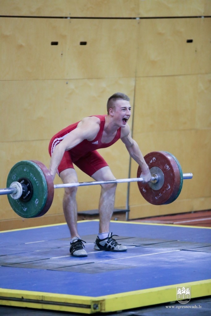 Ogres NSC svarcēlāji triumfē pašu rīkotās sacensībās