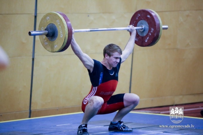 Ogres NSC svarcēlāji triumfē pašu rīkotās sacensībās