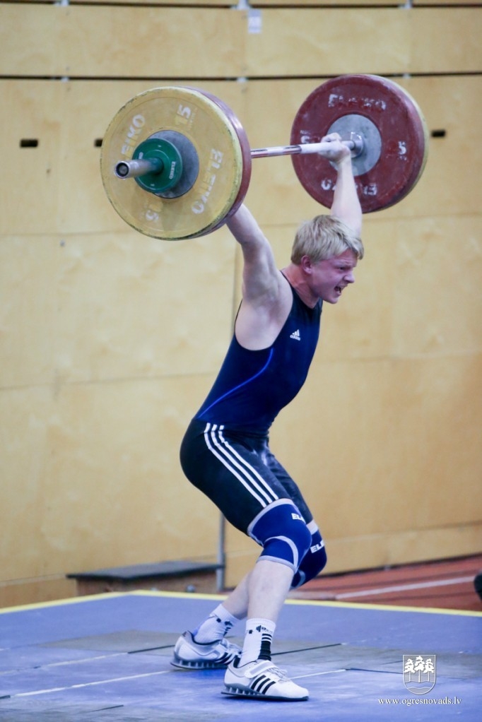 Ogres NSC svarcēlāji triumfē pašu rīkotās sacensībās