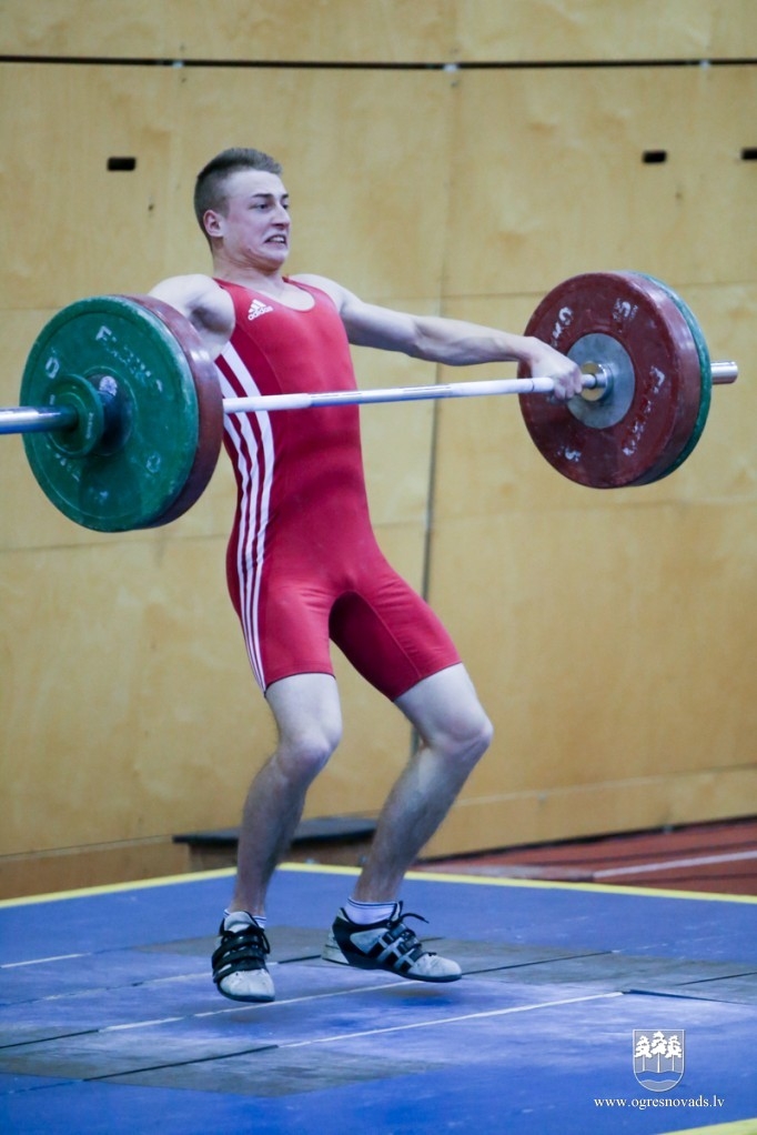 Ogres NSC svarcēlāji triumfē pašu rīkotās sacensībās